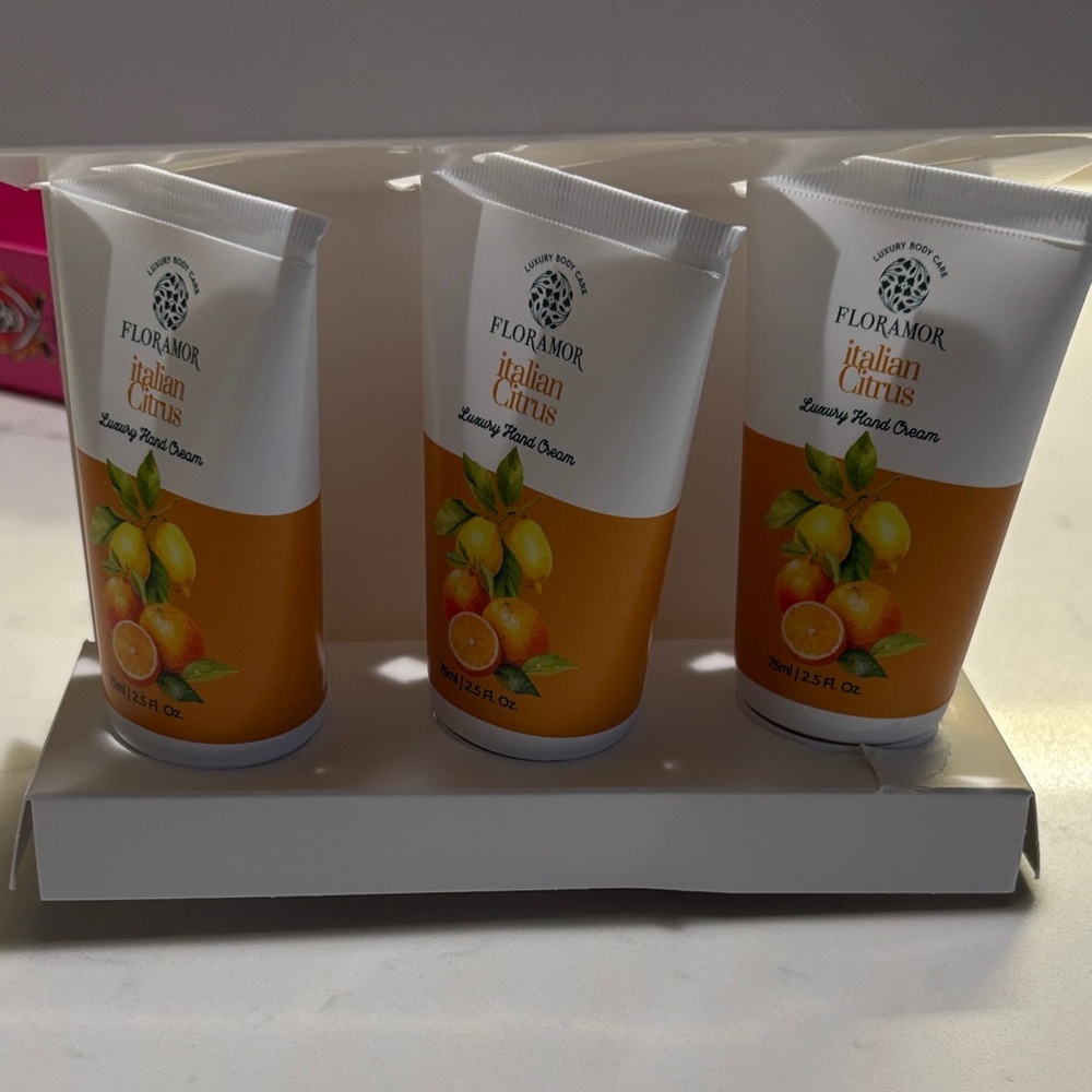 Italian Citrus Moisturizing Cream Trio - Picture 5 of 7